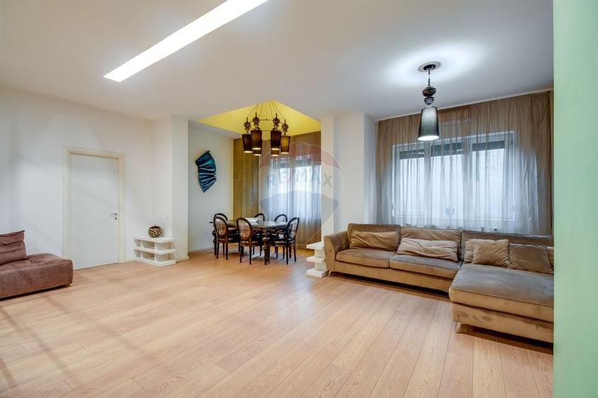 Apartament de vanzare 3 camere 112 mp Marriott 13 Septembrie bloc 2007 - 1