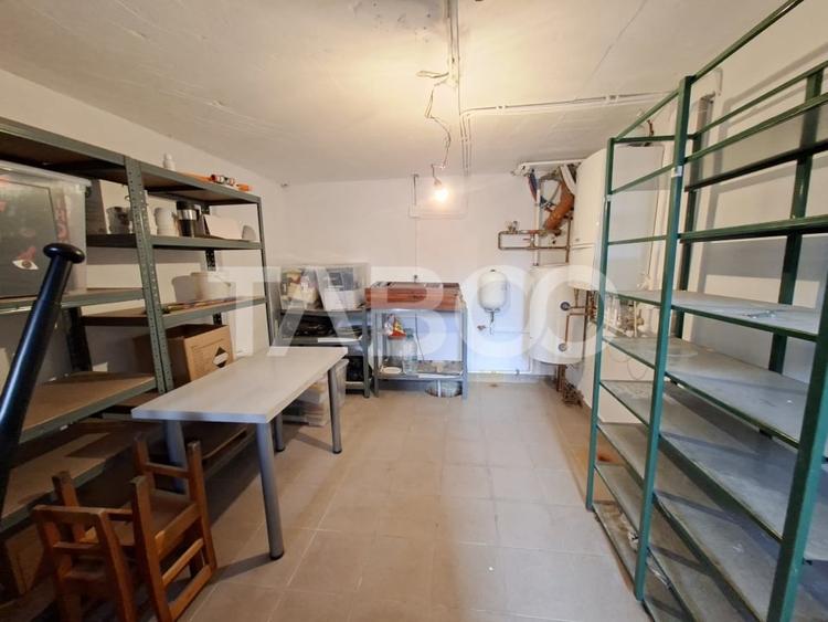 Casa individuala moderna de vanzare 5 camere 2 garaje - 31