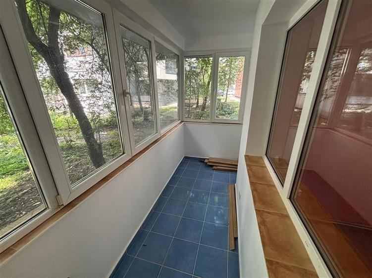 Aleea Parcului - 2 camere decomandate - 8