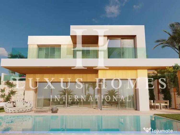 Vila de lux cu piscina mare ?i vedere la mare, situata intr-o sta?iune de golf Arad - 1