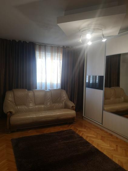 inchiriez apartament cu 2 camere str DOROBANTILOR - 3