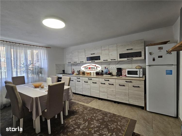 Casa de vanzare in Sura Mare - 13