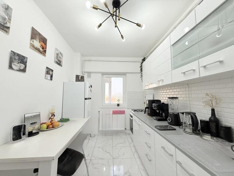 Apartament 2 camere de închiriat în Tomis II – living generos, balcon 19 mp - 7