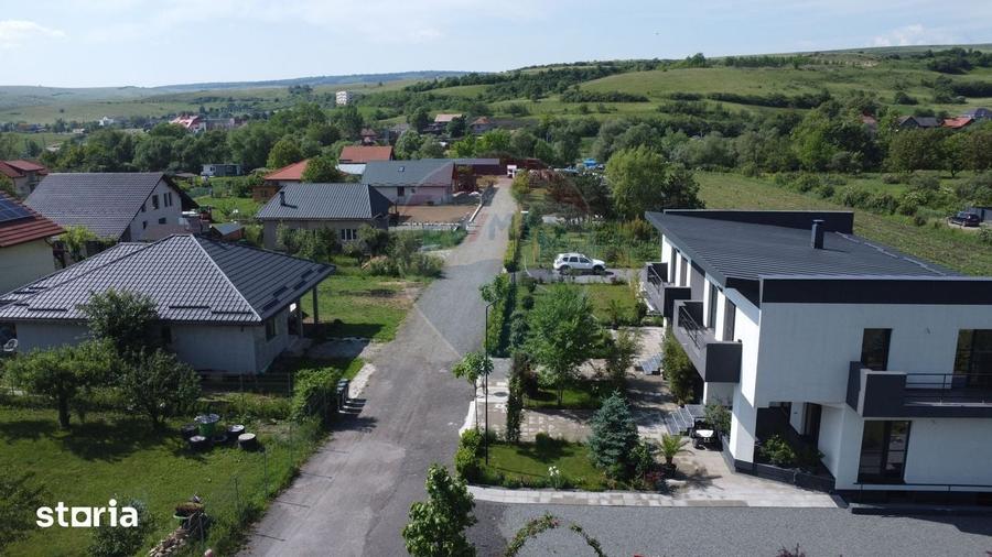 Duplex generos in ansamblu privat 500 MP teren. Radaia, Baciu - 1