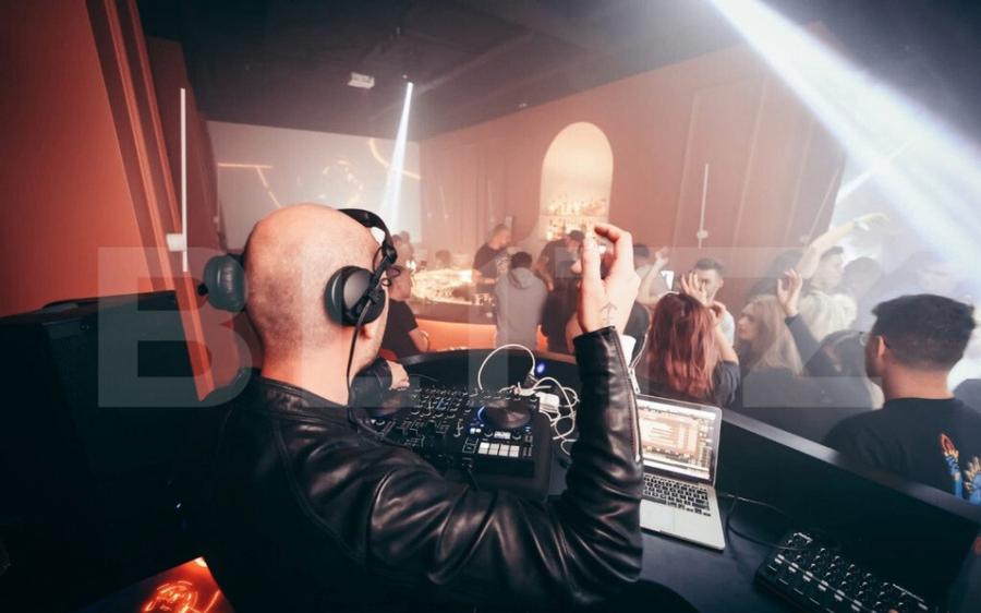 Spa?iu Premium Club/Pub la Cheie, 90 mp, zona Ultracentral - 3