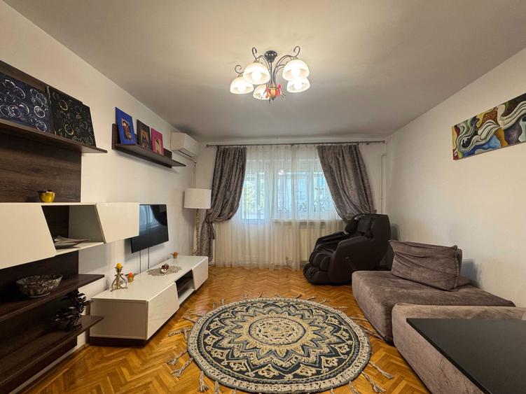 Apartament cu 3 camere decomandat în Brazda lui Novac