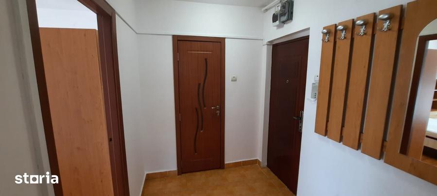 Apartament cu 2 camere semidecomandat în Cornișa