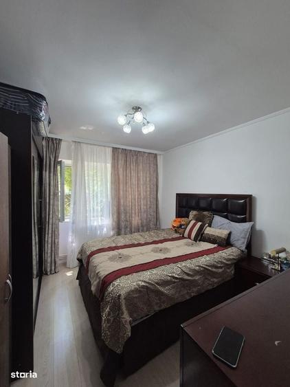 Apartament cu 3 camere semidecomandat în Dacia