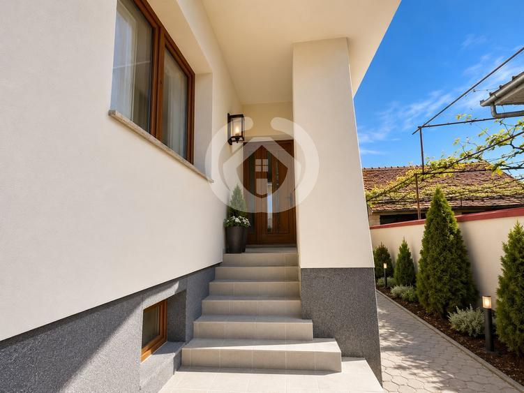 Duplex cu 18 camere cu Canalizare în Calea Dumbrăvii