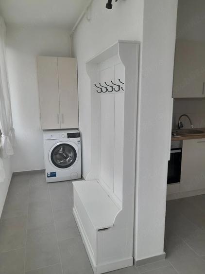 Apartament cu 3 camere decomandat în Sânpetru