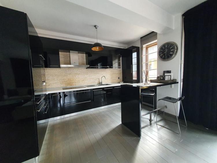 Apartament cu 3 camere în Herăstrău