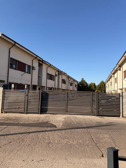 Duplex cu 4 camere cu Canalizare în Chiajna