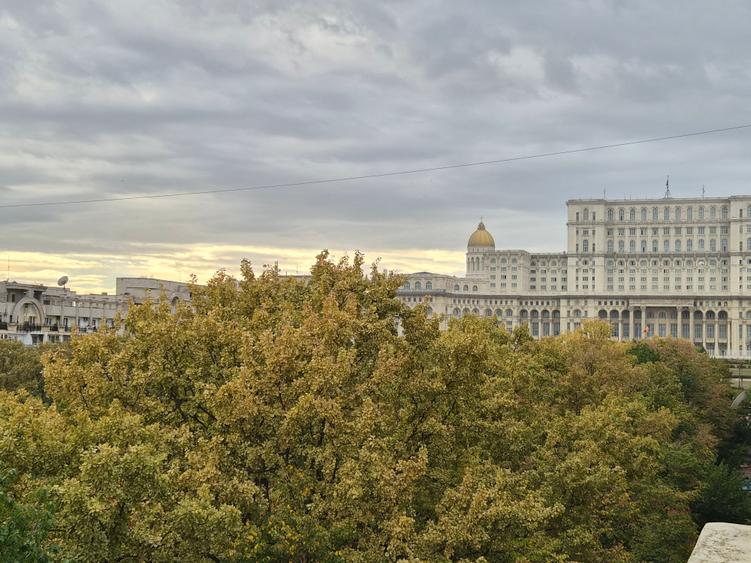 Apartament cu 2 camere decomandat în Unirii