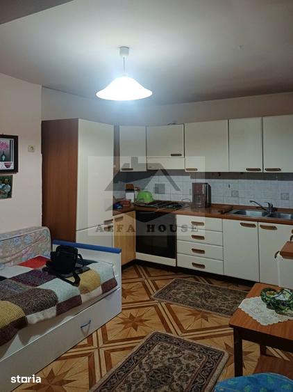 Apartament cu 4 camere decomandat în Sânpetru