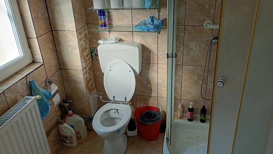 Casă cu 6 camere cu Teren 320 Mp în Chișoda