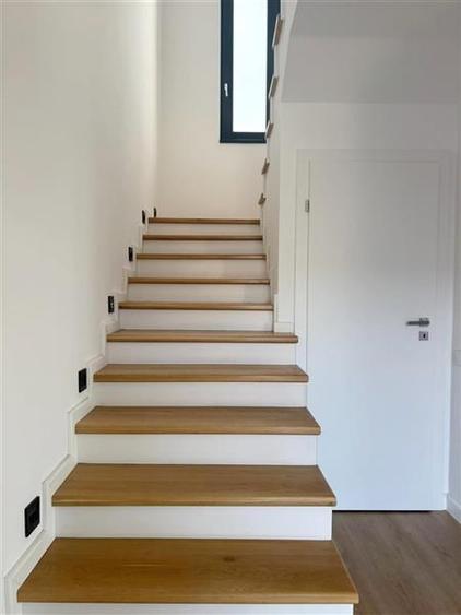 Duplex cu 4 camere cu Canalizare în Ghimbav Livadă