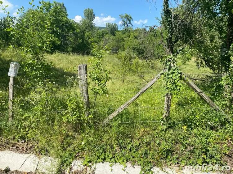 Teren de 2000 mp, în Stoenești