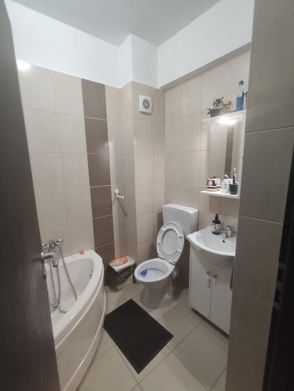 Apartament cu 2 camere semidecomandat în Chiajna