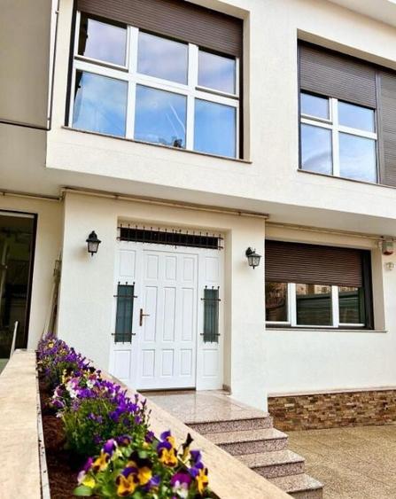 Vila 5 camere Decebal - Piata Alba Iulia- finisaje premium - 3