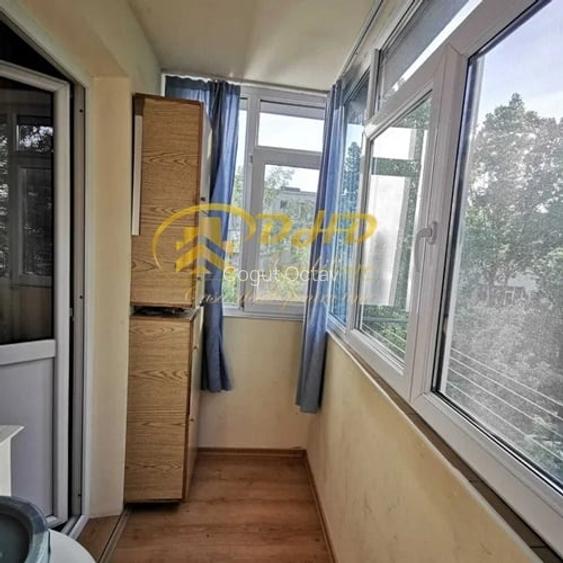 Apartament 3 camere zona Alexandru Cel Bun , Piata Voievozillor
