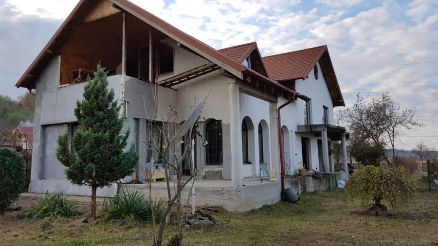 Casa P+M - semifinisata, Merisani, teren 1.065mp - 1