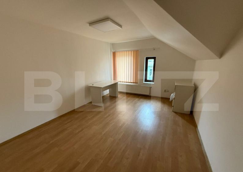 Casa - Spatiu birou ( 5 incaperi ) , 200mp, zona Manastur - 11