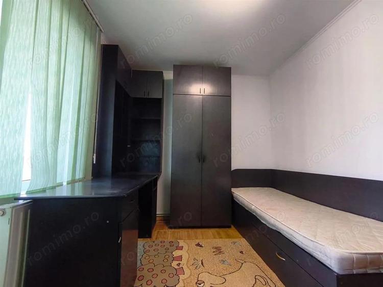 Apartament 3 Camere 80mp Tudor Etaj Intermediar zona Corina - 2