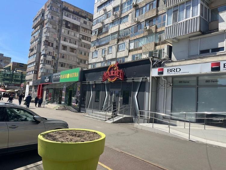 Inchiriez spatiu comercial stradal Galati Micro 19 - 1