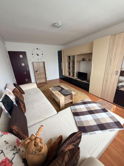 Inchiriere apartament - 1