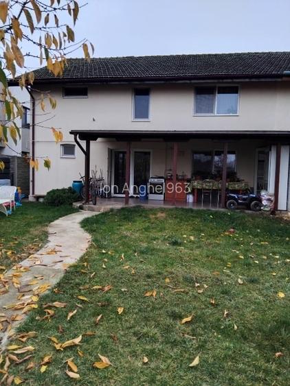 Poprietar vand casa Braitim