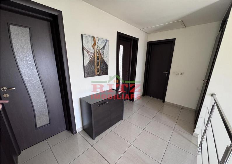 Vila garaj, zona Palatul de Justitie! - 16