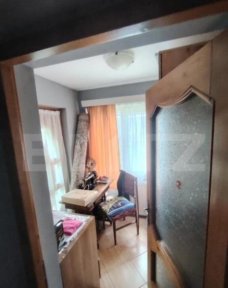 Casa cu 2 apartamente in Livezeni - 5