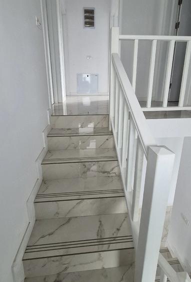 Casă cu Teren 500 Mp în Central