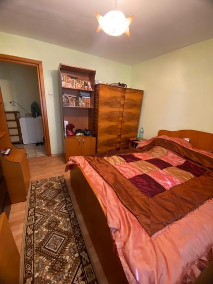 De vanzare 3 camere decomandate la parter in zona Orizont - 4