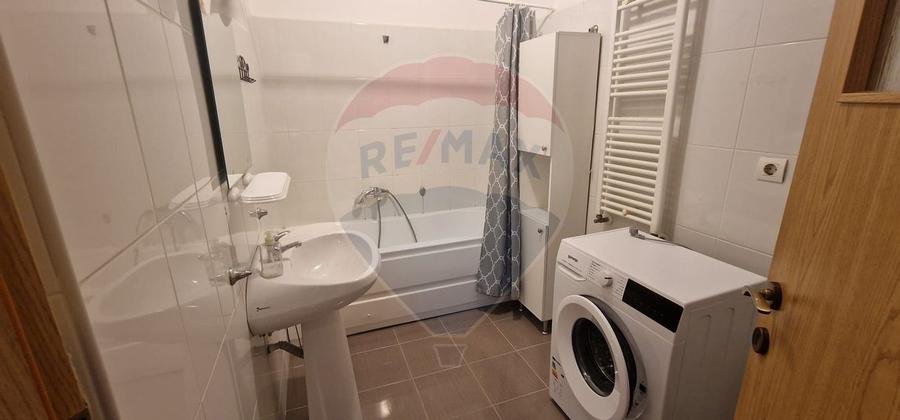 Apartament cu 2 camere, str. Stefan cel Mare, bloc ADAMA - 8