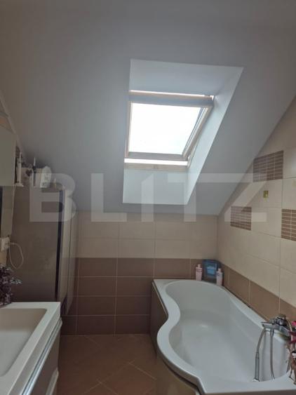 Vila de vanzare in Livezeni cu privelste deosebita, 970mp teren - 11