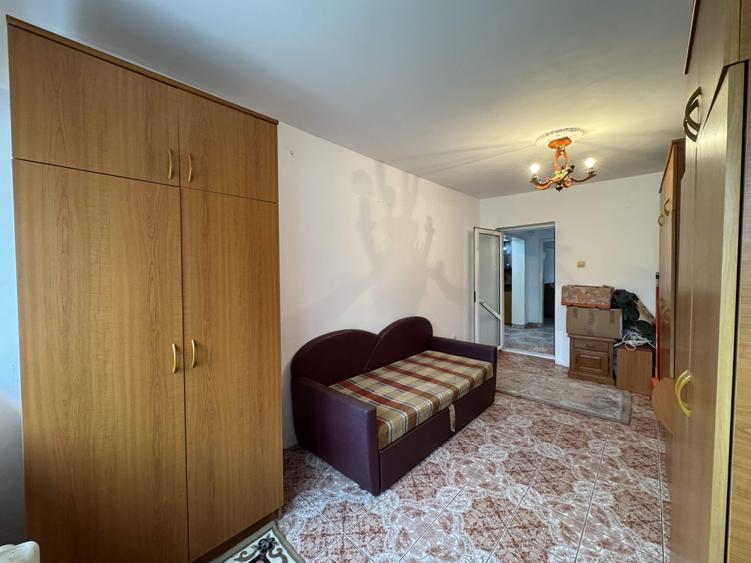 2 cam. 55 mp, decomandat, et.4, str. Manastirii - 7