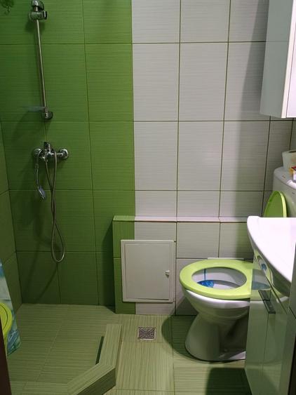 Inchiriez apartament Valea Rosie - 1