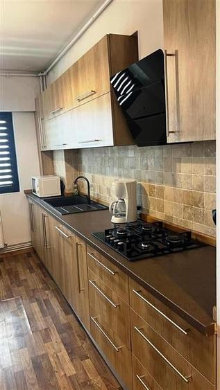 Apartament 2 camere in Plloiesti, zona Piata Mihai Viteazul - 12