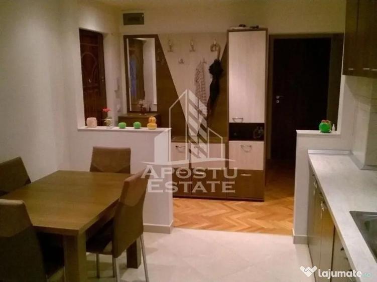 Apartament cu 3 camere la etaj intermediar, zona Bucovina - 1