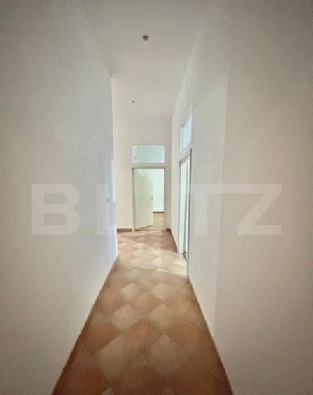 Apartament de patrimoniu, 5 camere, 125 mp cladire isto - 9