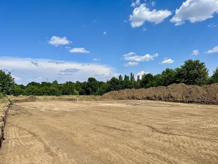 Teren 6000 mp pozitie deosebita lacul Baneasa adancime 140 m - 5