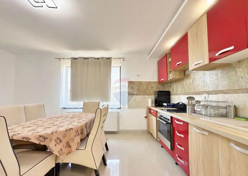 Casa cu 5 camere de vanzare loc. Frumu?eni, jud. Arad - 9