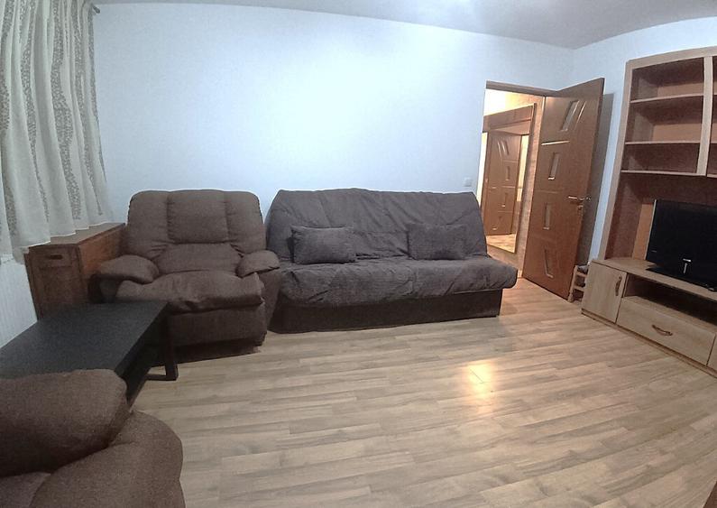 Apartament cu 3 Camere in George Enescu - 6