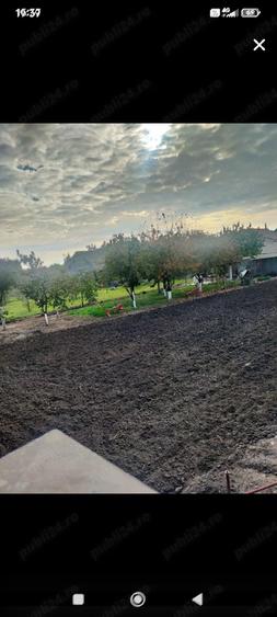 Vand o proprietate de 1080 mp in centrul comunei ?ofronea - 2