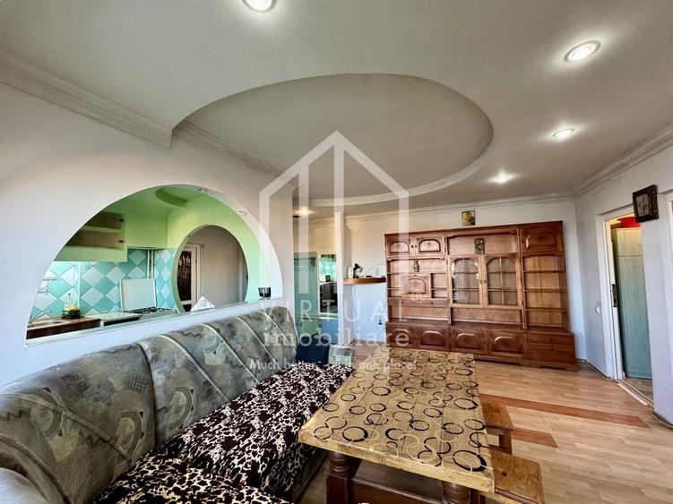 Apartament cu 3 camere, 2 balcoane, etaj 2/4, Terezian - 4