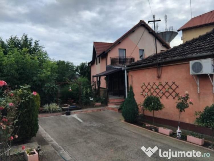 Proprietate cu 2 cladiri in Chisineu Cris - ID : RH-41243-property - 1