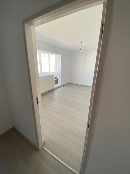 Apartament 3 camere, 80 mp, decomandat, renovat Micro 3 - 4
