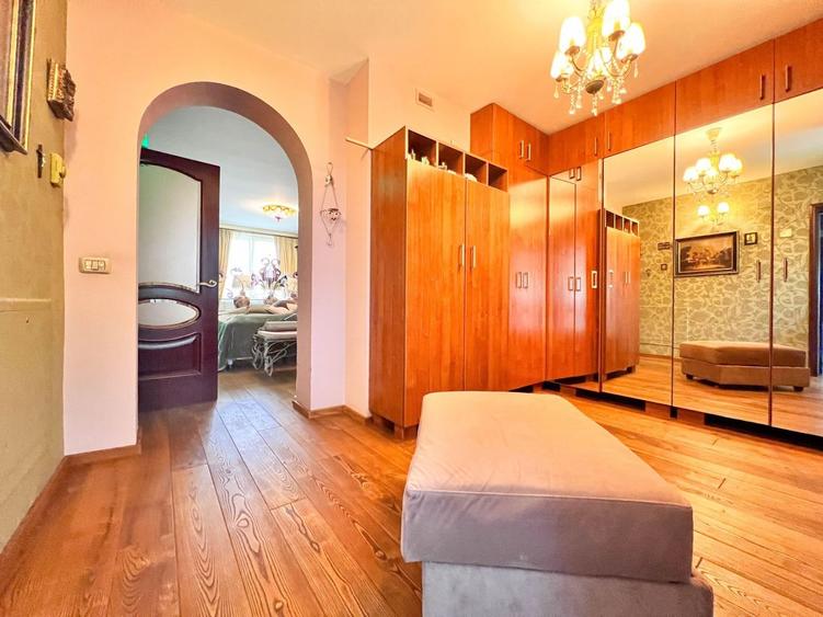 Особая вилла с садом площадью 1000 кв.м в жилом районе Куртя Домняска - 4