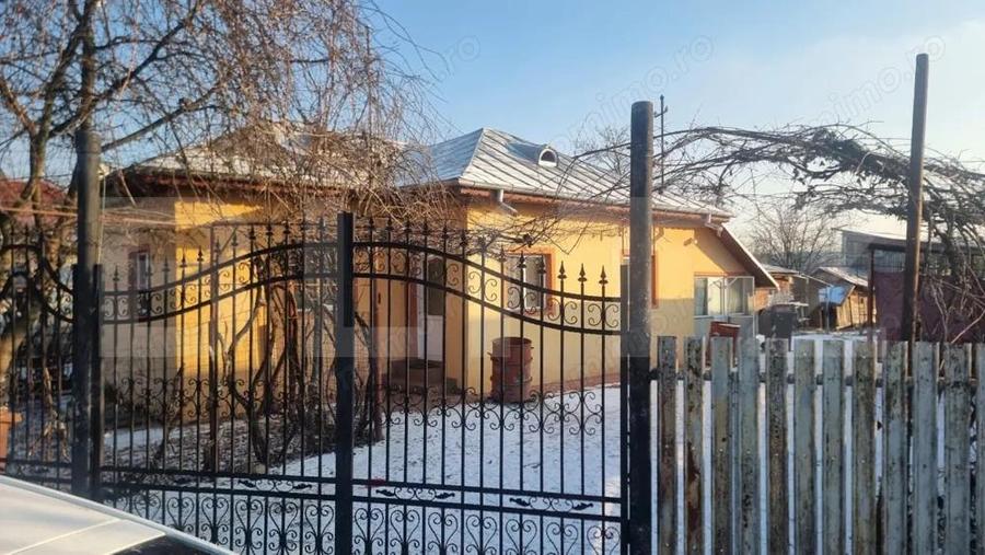 Casa de vanzare in Lipane?ti teren 900 mp, 4 camere - 11